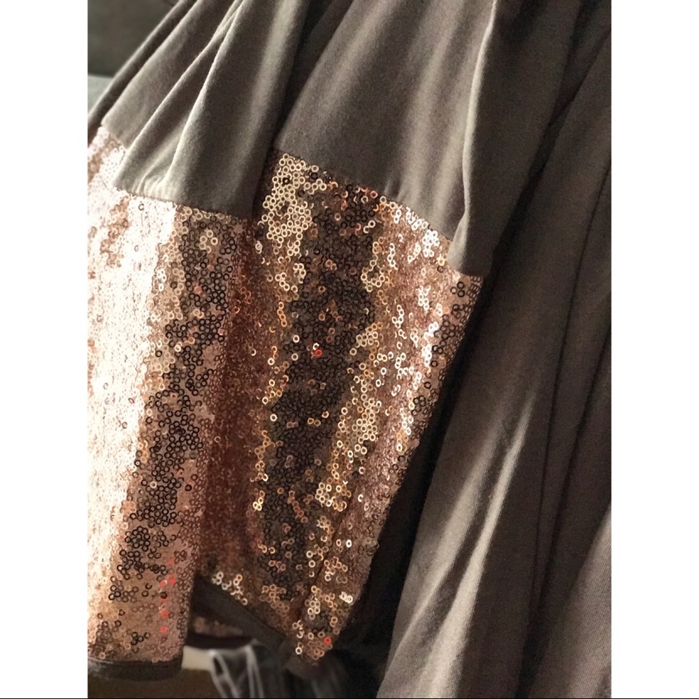 Sequin Blouse - Picture 5 of 6